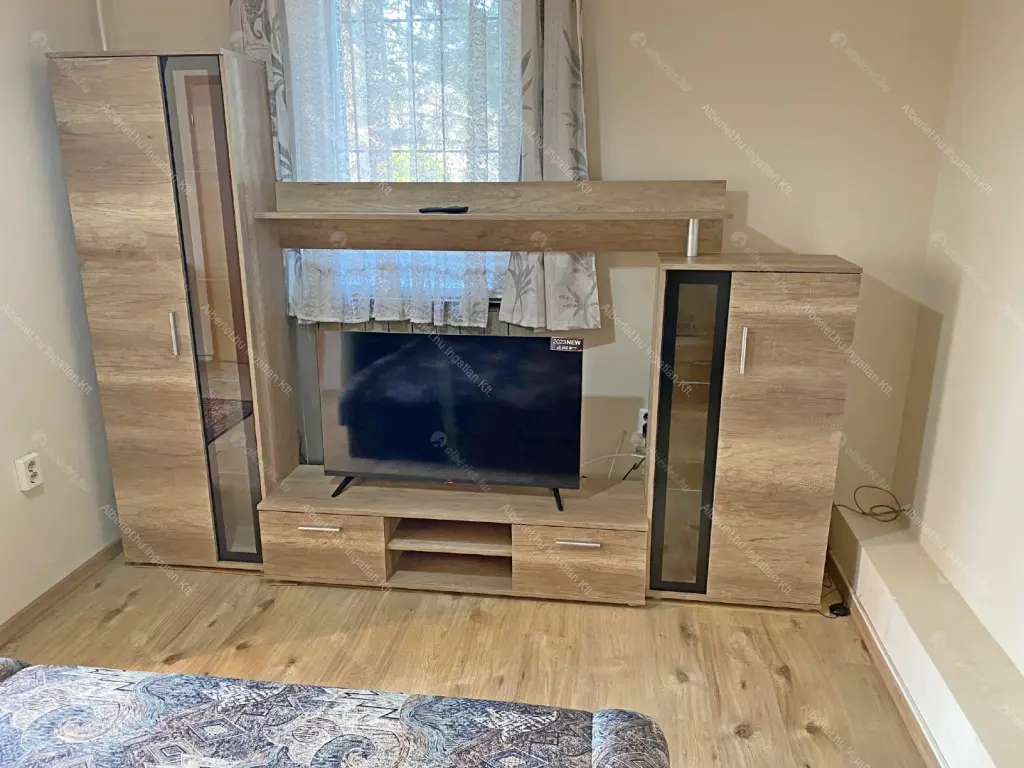 Kiadó albérlet 200000 Ft/hó áron: Budapest, XI. kerület  Sáfrány utca. Mérete: 32 nm, 1 szobás | Alberlet.hu - 6696066