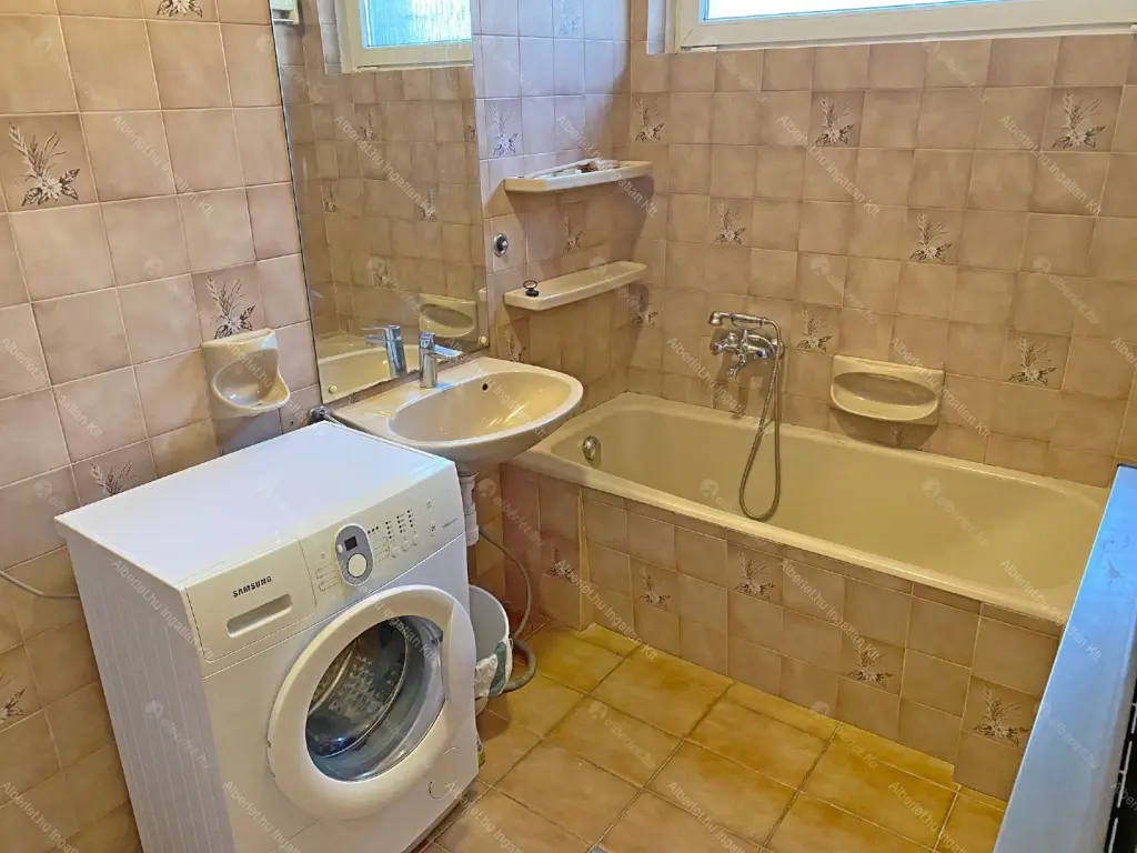 Kiadó albérlet 200000 Ft/hó áron: Budapest, XI. kerület  Sáfrány utca. Mérete: 32 nm, 1 szobás | Alberlet.hu - 6696080