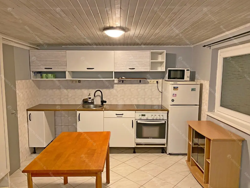 Kiadó albérlet 220000 Ft/hó áron: Budapest, XI. kerület  Sáfrány utca. Mérete: 36 nm, 1 szobás | Alberlet.hu - 6686666