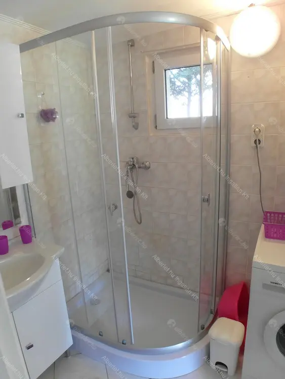 Kiadó albérlet 220000 Ft/hó áron: Budapest, XI. kerület  Sáfrány utca. Mérete: 36 nm, 1 szobás | Alberlet.hu - 6686683