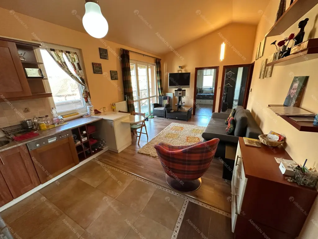 Kiadó albérlet 295000 Ft/hó áron: Budapest, XI. kerület  Sárbogárdi út. Mérete: 64 nm, 3 szobás | Alberlet.hu - 6674419