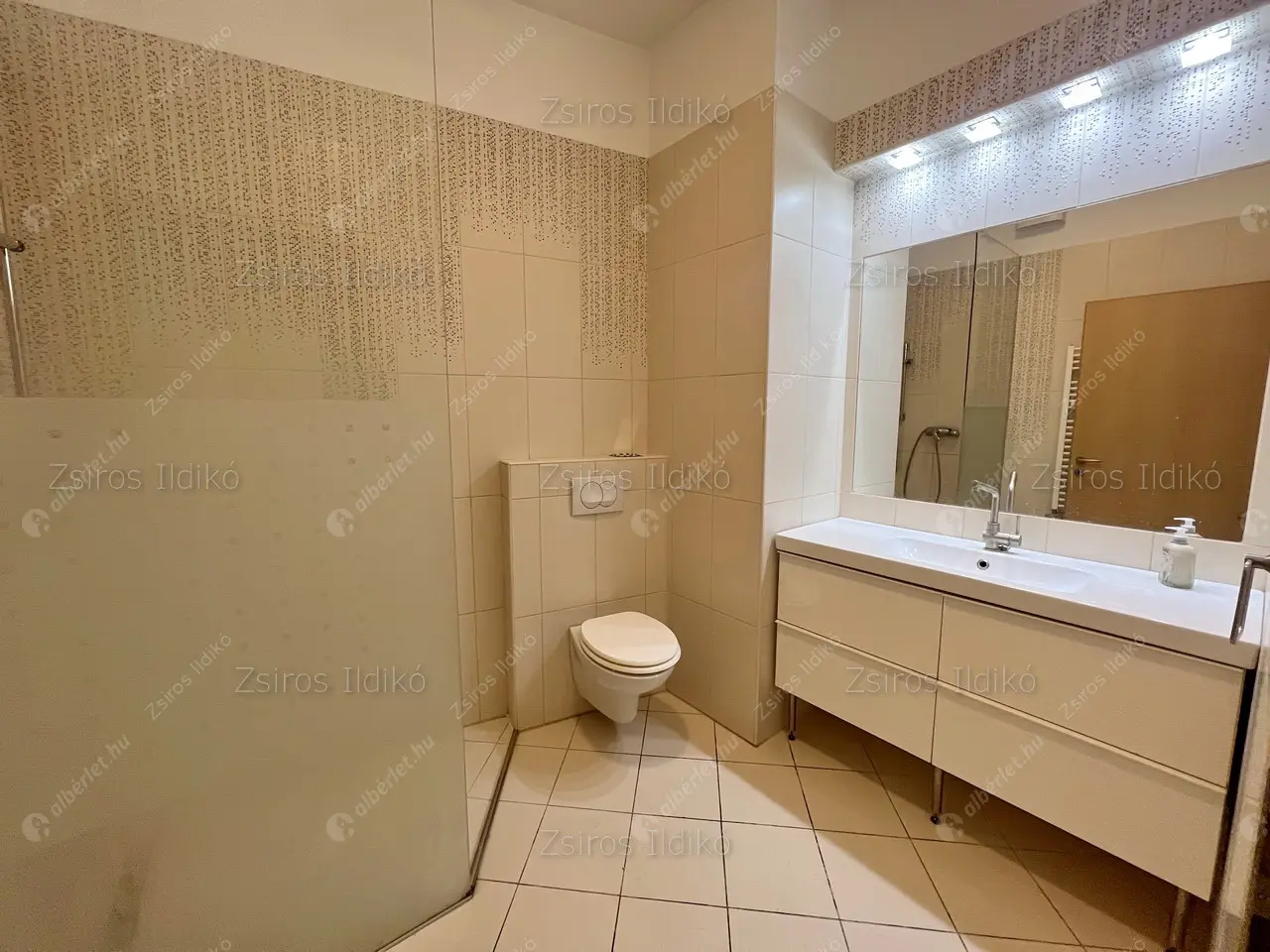 Kiadó albérlet 390000 Ft/hó áron: Budapest, XI. kerület  Sasad . Mérete: 82 nm, 3 szobás | Alberlet.hu - 6602954