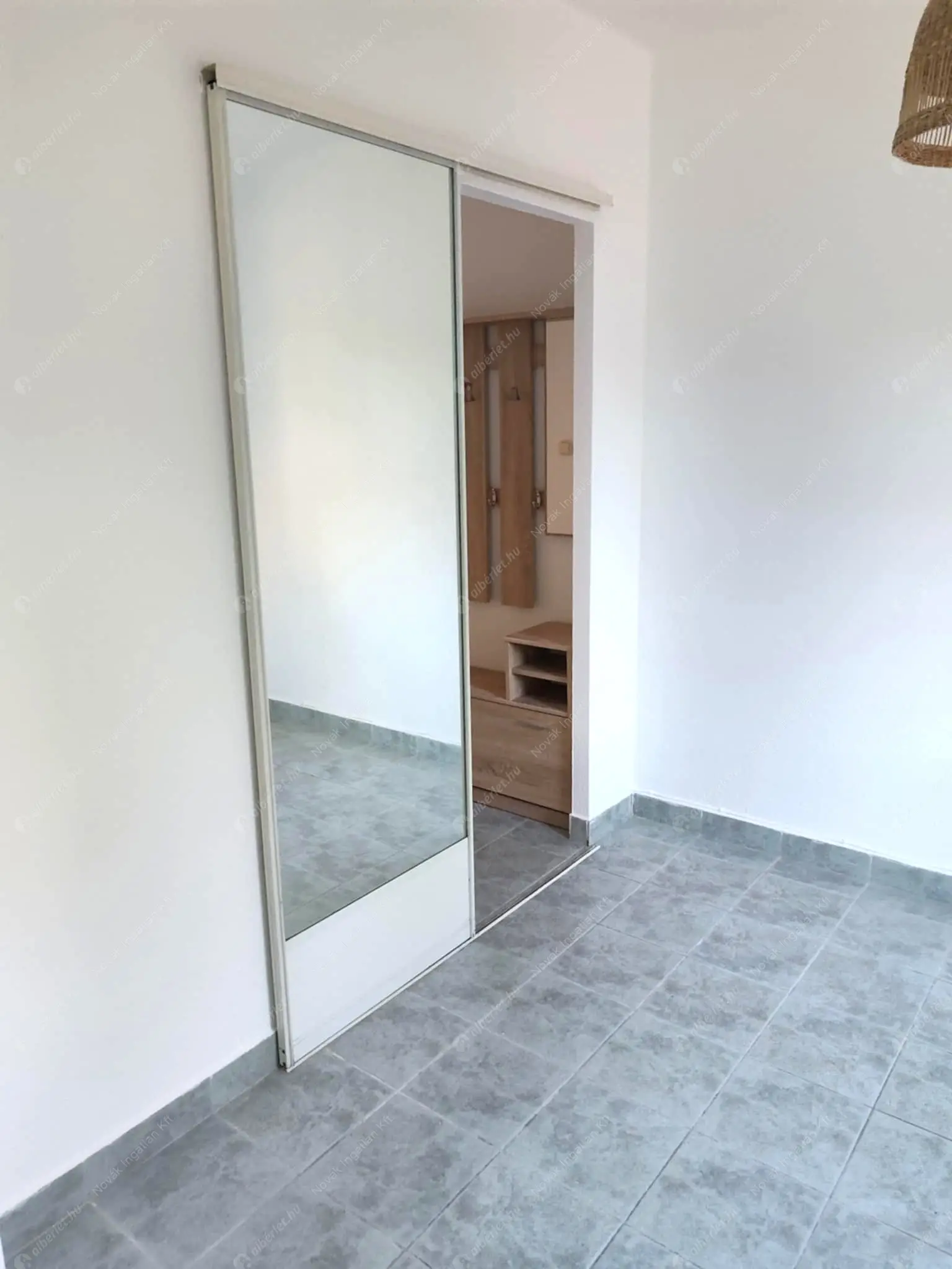 Kiadó albérlet 270000 Ft/hó áron: Budapest, XI. kerület  sasad köz . Mérete: 56 nm, 2 szobás | Alberlet.hu - 6572066