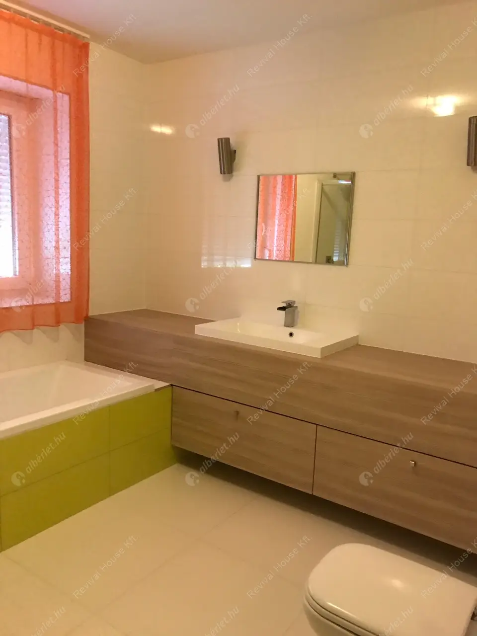 Kiadó albérlet 1000000 Ft/hó áron: Budapest, XI. kerület  Sasadi út. Mérete: 400 nm, 5 szobás | Alberlet.hu - 5925487