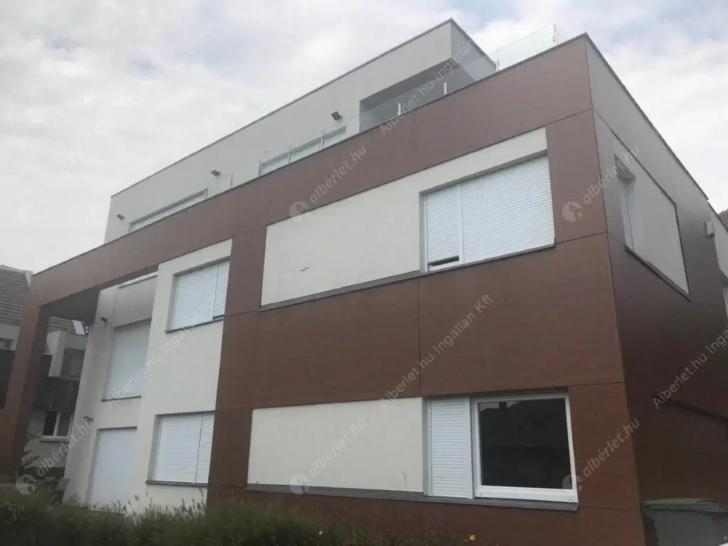 Kiadó albérlet 1200000 Ft/hó áron: Budapest, XI. kerület  Sasadi út. Mérete: 400 nm, 5 szobás | Alberlet.hu - 6518834