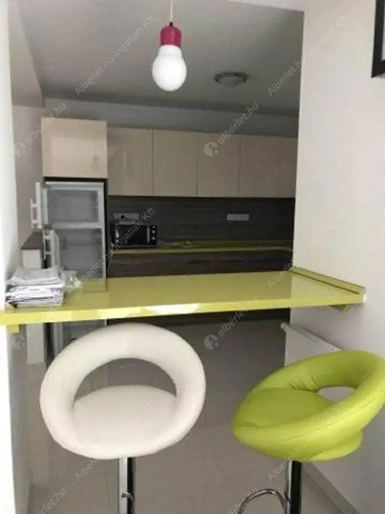 Kiadó albérlet 1200000 Ft/hó áron: Budapest, XI. kerület  Sasadi út. Mérete: 400 nm, 5 szobás | Alberlet.hu - 6518835