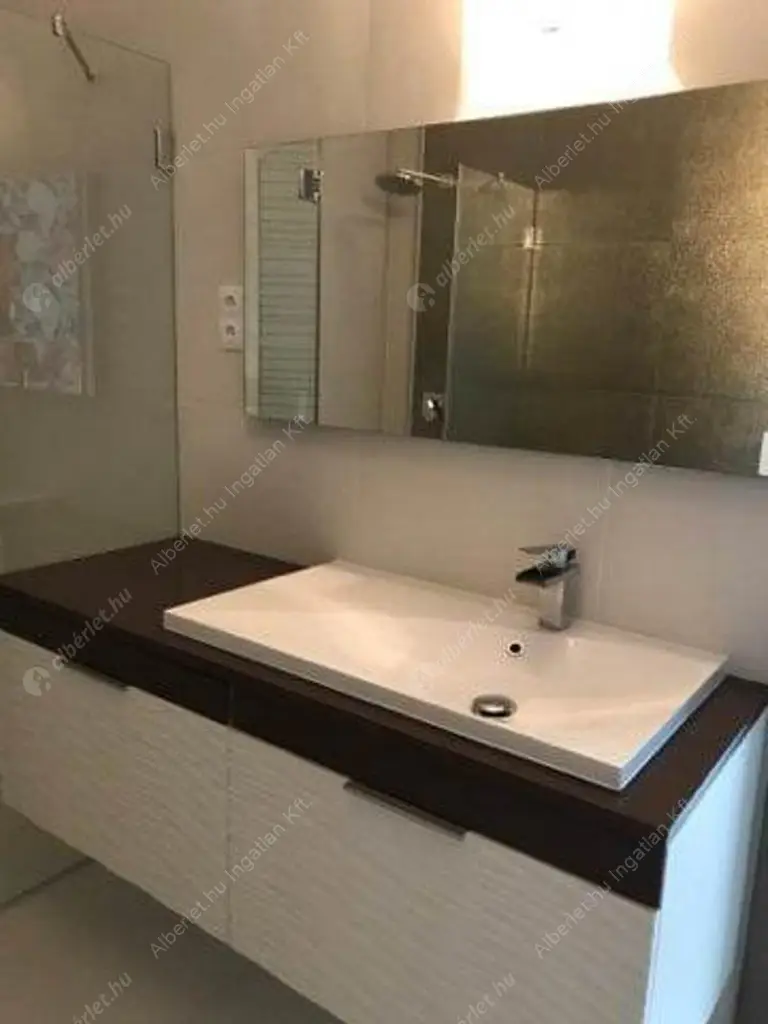 Kiadó albérlet 1200000 Ft/hó áron: Budapest, XI. kerület  Sasadi út. Mérete: 400 nm, 5 szobás | Alberlet.hu - 6518838