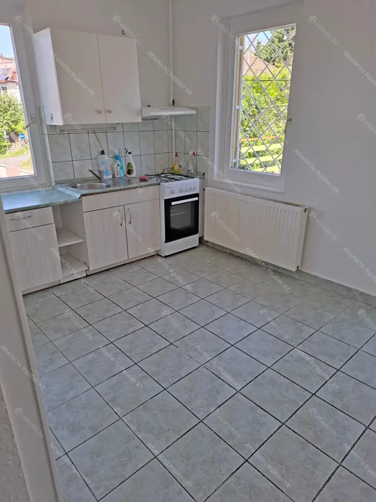 Kiadó albérlet 240000 Ft/hó áron: Budapest, XI. kerület  Sasadi út. Mérete: 42 nm, 1 szobás | Alberlet.hu - 6674964