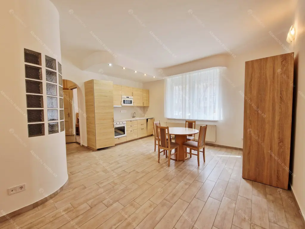 Kiadó albérlet 290000 Ft/hó áron: Budapest, XI. kerület  Somogyi út. Mérete: 45 nm, 1 szobás | Alberlet.hu - 6688848