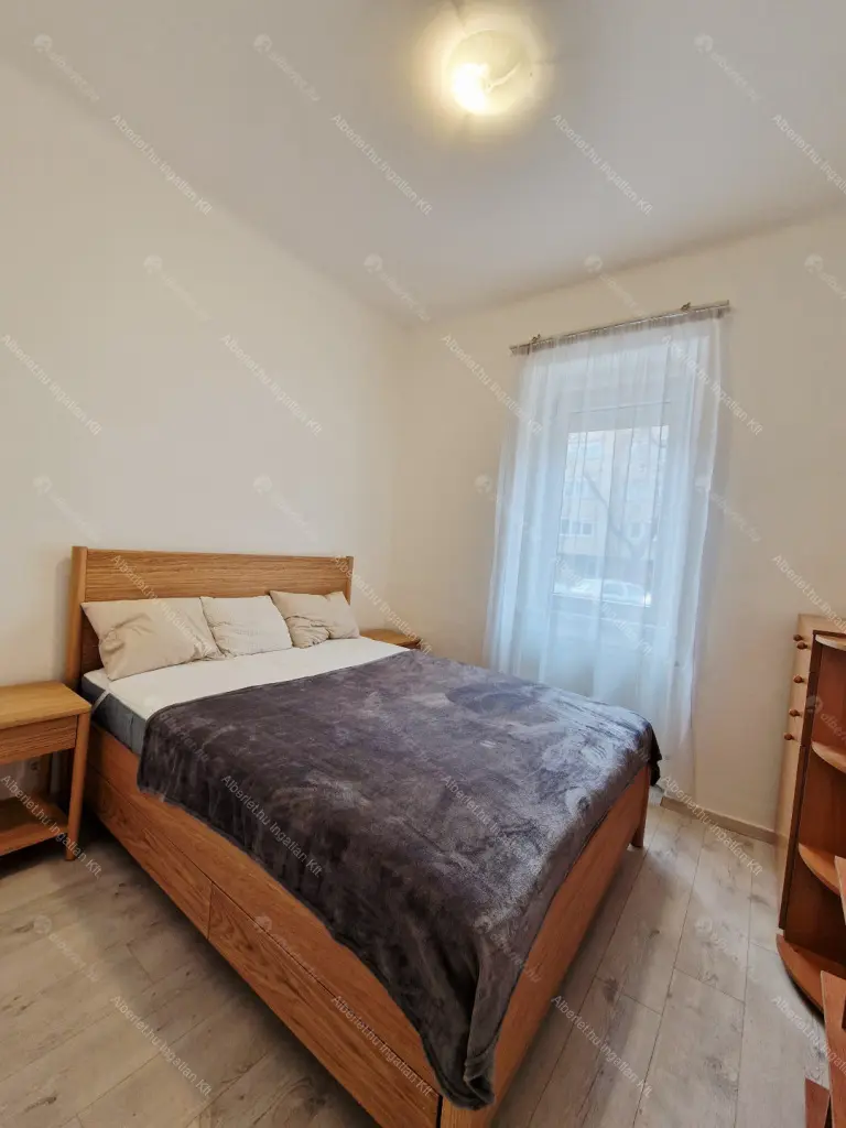 Kiadó albérlet 290000 Ft/hó áron: Budapest, XI. kerület  Somogyi út. Mérete: 45 nm, 1 szobás | Alberlet.hu - 6688860