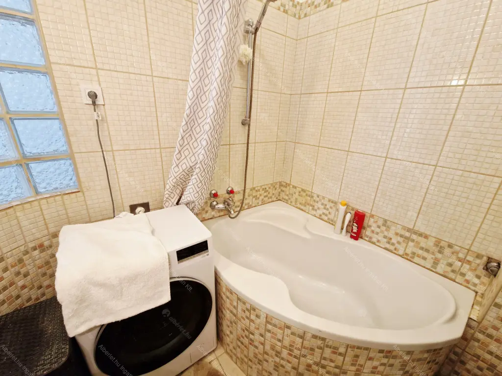 Kiadó albérlet 270000 Ft/hó áron: Budapest, XI. kerület  Somogyi út. Mérete: 45 nm, 1 szobás | Alberlet.hu - 6700503