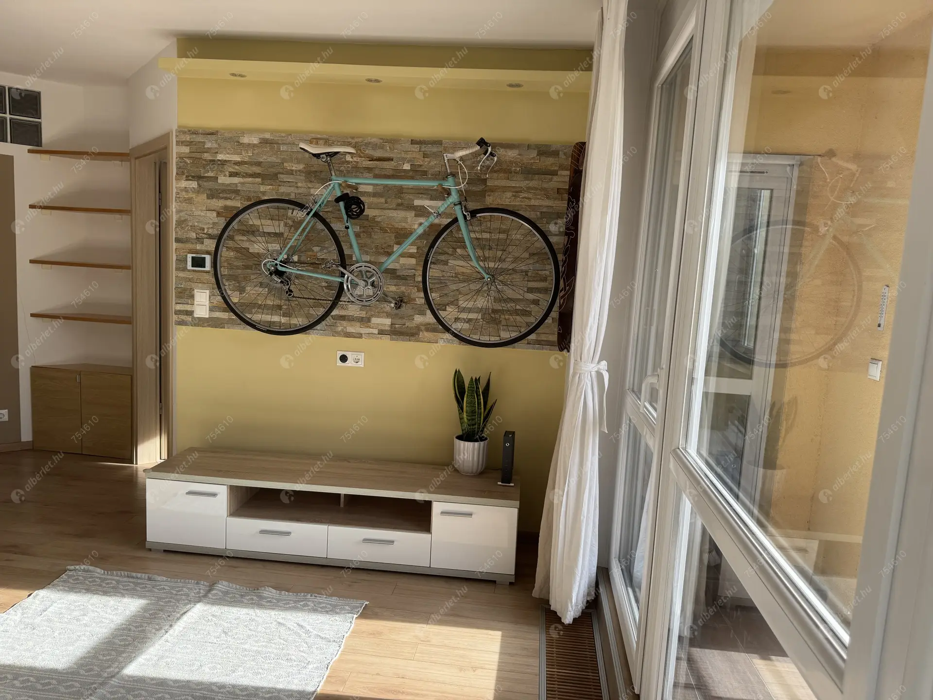 Kiadó albérlet 290000 Ft/hó áron: Budapest, XI. kerület  Sopron út. Mérete: 55 nm, 2 szobás | Alberlet.hu - 6356396