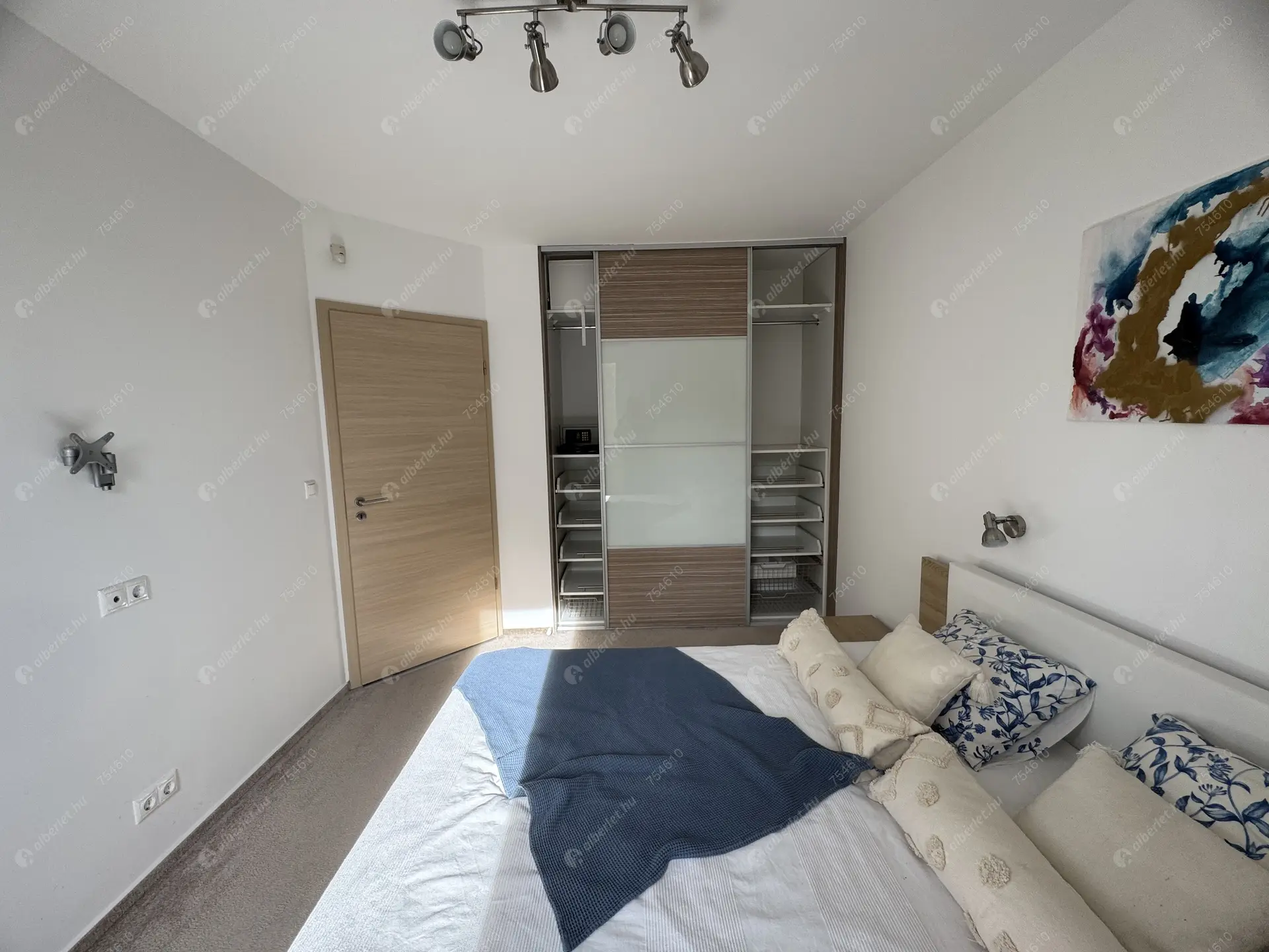 Kiadó albérlet 290000 Ft/hó áron: Budapest, XI. kerület  Sopron út. Mérete: 55 nm, 2 szobás | Alberlet.hu - 6356404