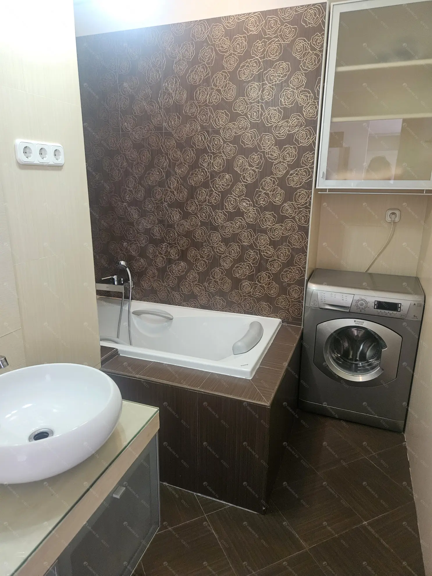 Kiadó albérlet 280000 Ft/hó áron: Budapest, XI. kerület  Szerémi út. Mérete: 51 nm, 2 szobás | Alberlet.hu - 6569307