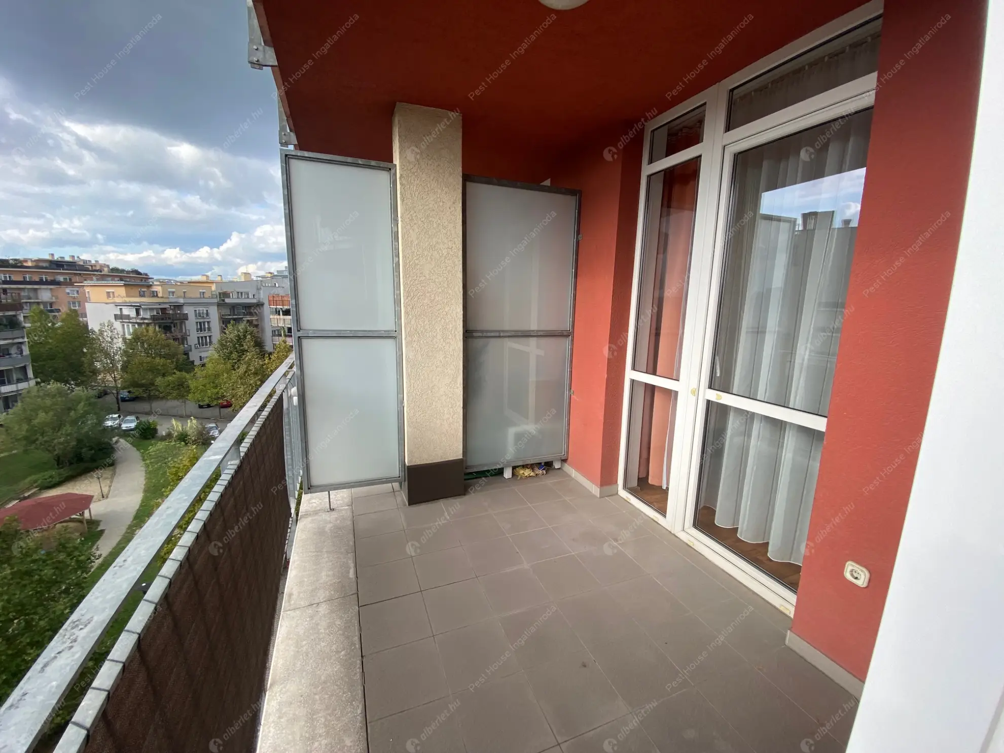 Kiadó albérlet 250000 Ft/hó áron: Budapest, XI. kerület  Szerémi út. Mérete: 55 nm, 2 szobás | Alberlet.hu - 6604133