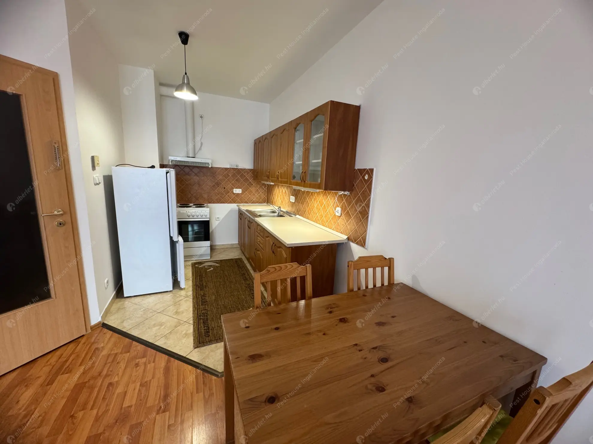 Kiadó albérlet 250000 Ft/hó áron: Budapest, XI. kerület  Szerémi út. Mérete: 55 nm, 2 szobás | Alberlet.hu - 6604149