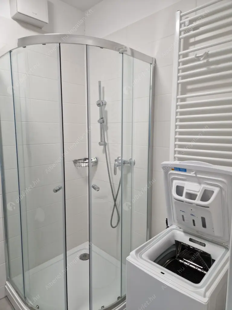 Kiadó albérlet 240000 Ft/hó áron: Budapest, XI. kerület  Szerenád utca. Mérete: 42 nm, 1 szobás | Alberlet.hu - 6566913