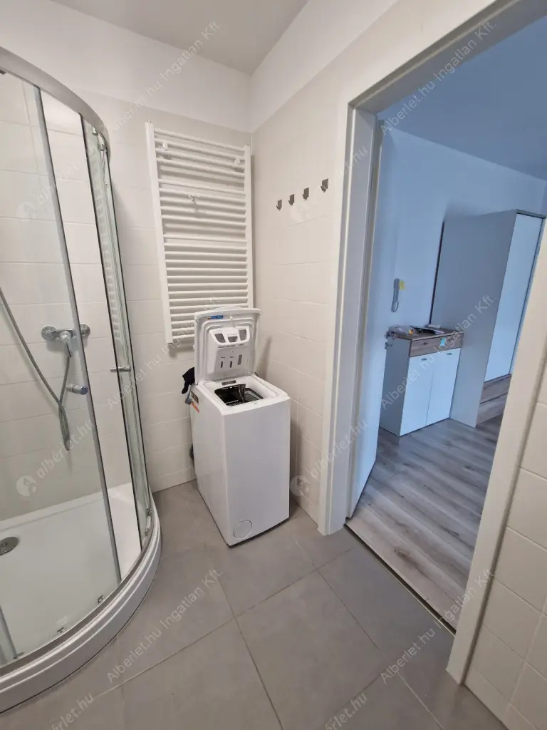 Kiadó albérlet 240000 Ft/hó áron: Budapest, XI. kerület  Szerenád utca. Mérete: 42 nm, 1 szobás | Alberlet.hu - 6566914