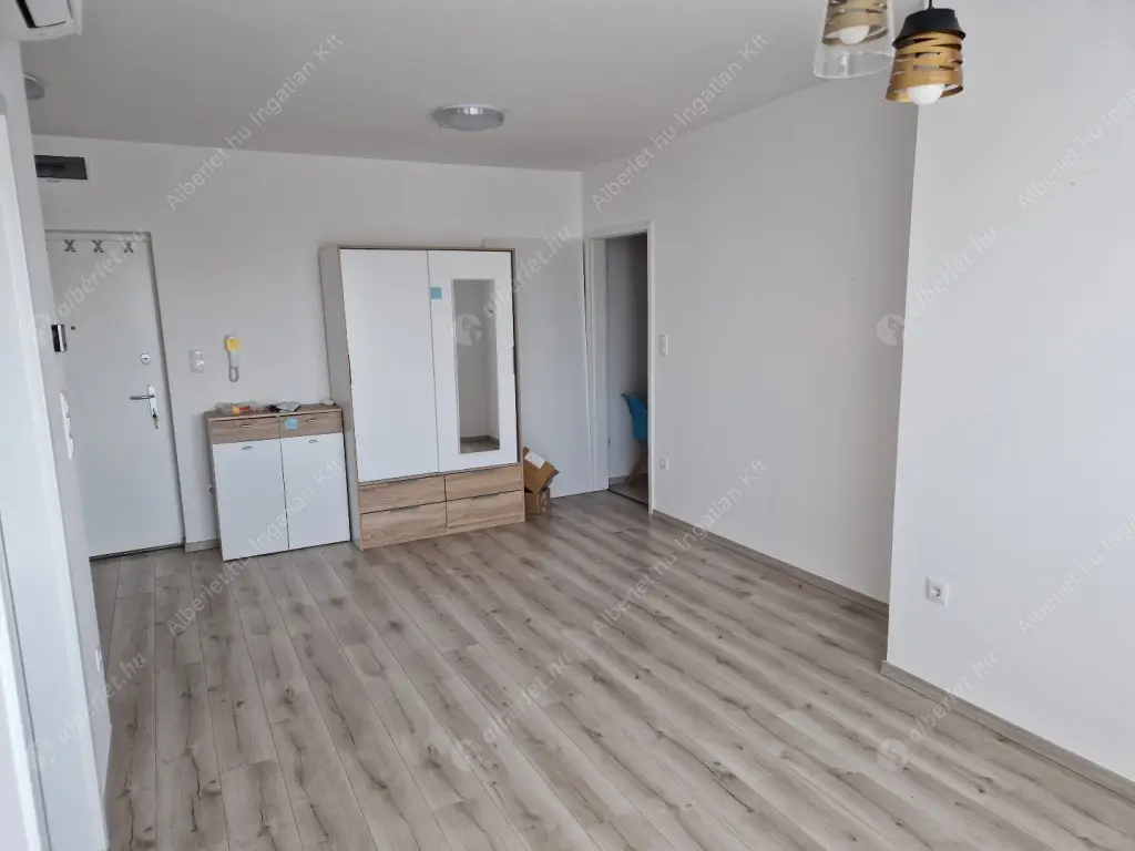 Kiadó albérlet 240000 Ft/hó áron: Budapest, XI. kerület  Szerenád utca. Mérete: 42 nm, 1 szobás | Alberlet.hu - 6585025