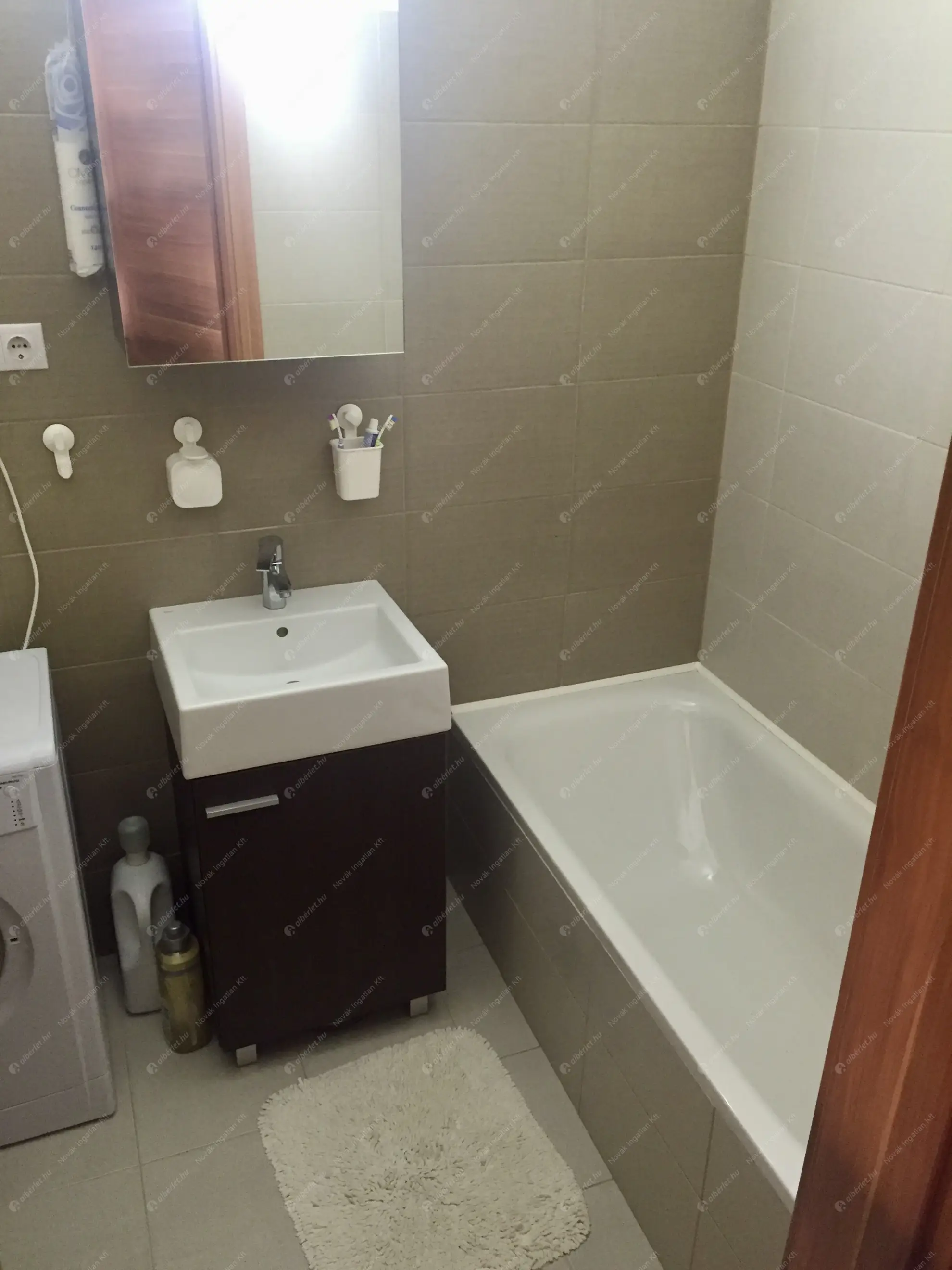 Kiadó albérlet 250000 Ft/hó áron: Budapest, XI. kerület  Szirtes út. Mérete: 44 nm, 1 szobás | Alberlet.hu - 6571986