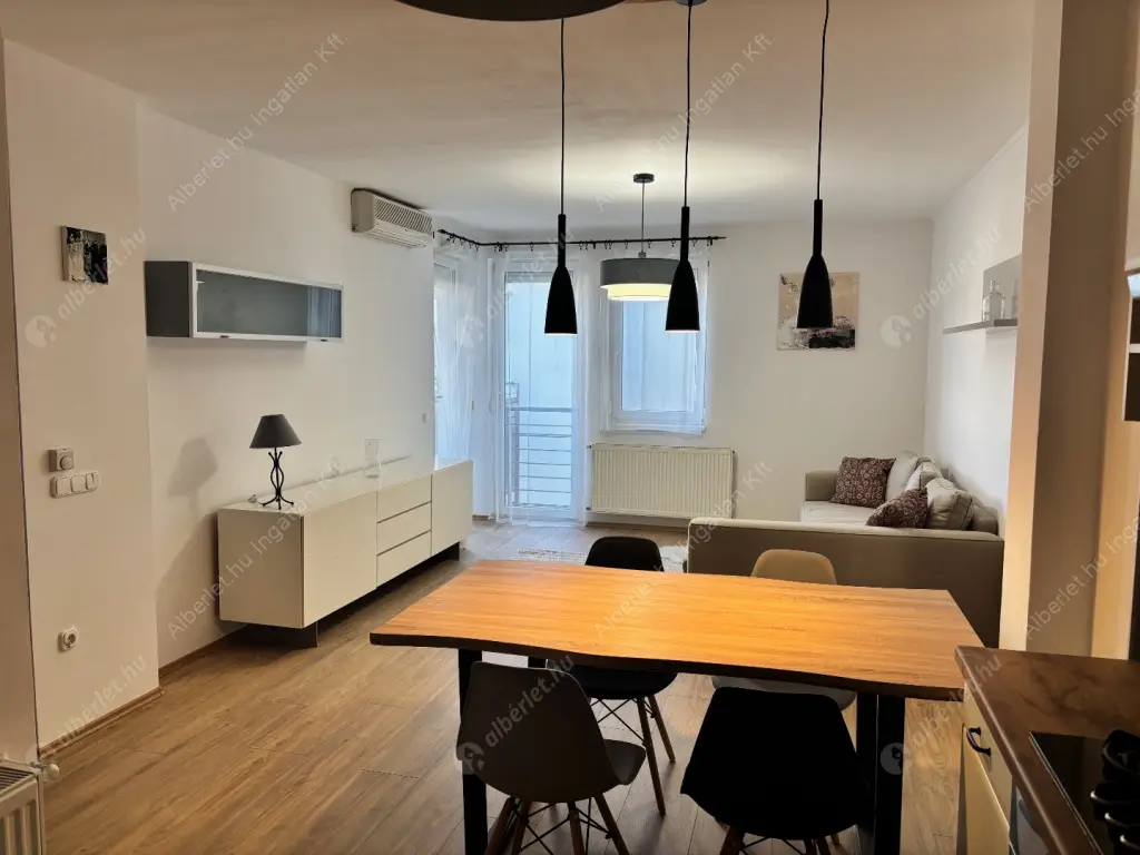 Kiadó albérlet 330000 Ft/hó áron: Budapest, XI. kerület  Sztregova utca. Mérete: 50 nm, 2 szobás | Alberlet.hu - 6570312