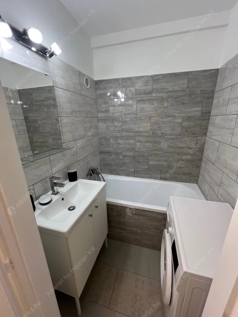 Kiadó albérlet 280000 Ft/hó áron: Budapest, XI. kerület  Tétényi út. Mérete: 48 nm, 2 szobás | Alberlet.hu - 6618399