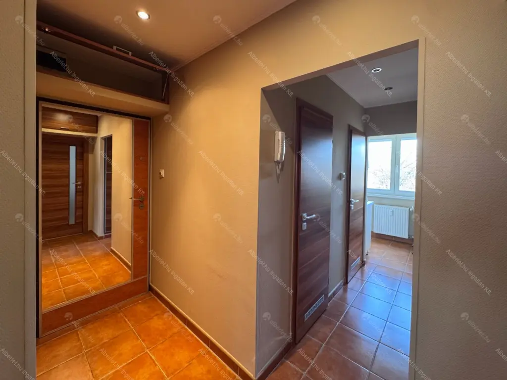 Kiadó albérlet 330000 Ft/hó áron: Budapest, XI. kerület  Tétényi út. Mérete: 68 nm, 3 szobás | Alberlet.hu - 6674449