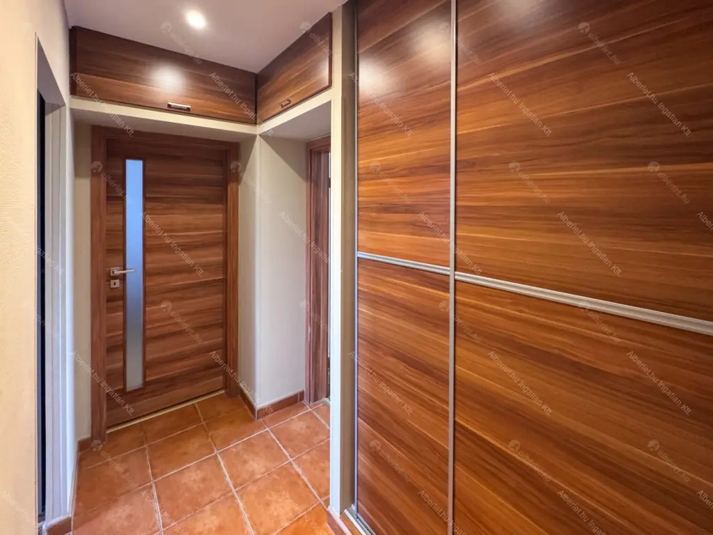 Kiadó albérlet 330000 Ft/hó áron: Budapest, XI. kerület  Tétényi út. Mérete: 68 nm, 3 szobás | Alberlet.hu - 6674454