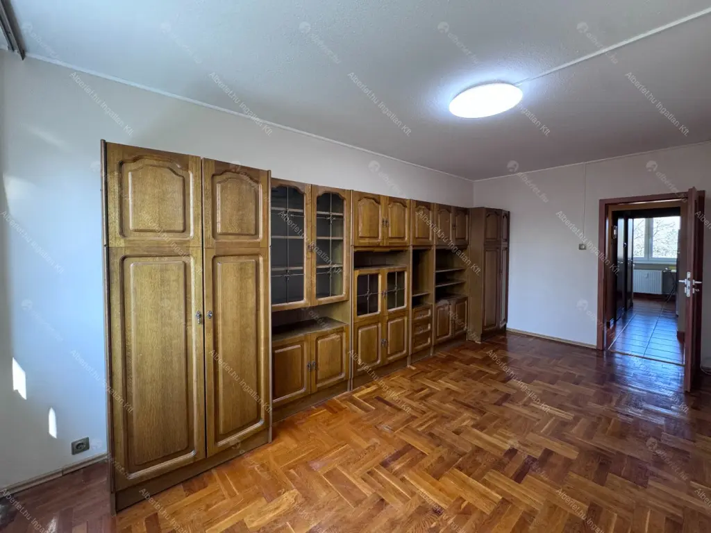 Kiadó albérlet 310000 Ft/hó áron: Budapest, XI. kerület  Tétényi út. Mérete: 68 nm, 3 szobás | Alberlet.hu - 6683721