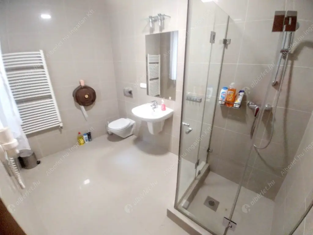 Kiadó albérlet 700000 Ft/hó áron: Budapest, XI. kerület  Újházy utca. Mérete: 90 nm, 3 szobás | Alberlet.hu - 6551078