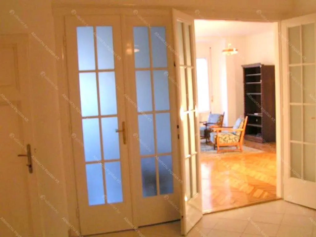 Kiadó albérlet 400000 Ft/hó áron: Budapest, XI. kerület  Vak Bottyán utca. Mérete: 110 nm, 3 szobás | Alberlet.hu - 6663187