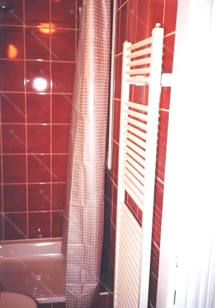 Kiadó albérlet 400000 Ft/hó áron: Budapest, XI. kerület  Vak Bottyán utca. Mérete: 110 nm, 3 szobás | Alberlet.hu - 6663198