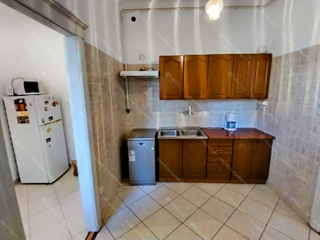 Kiadó albérlet 400000 Ft/hó áron: Budapest, XI. kerület  Vak Bottyán utca. Mérete: 110 nm, 3 szobás | Alberlet.hu - 6678256