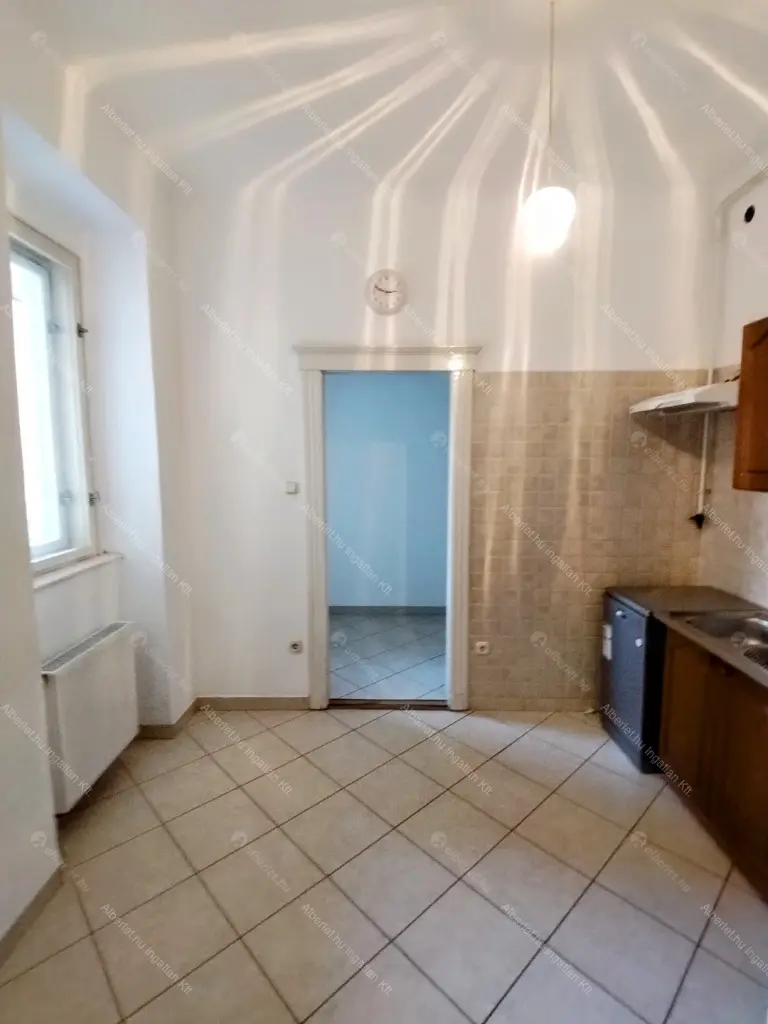 Kiadó albérlet 400000 Ft/hó áron: Budapest, XI. kerület  Vak Bottyán utca. Mérete: 110 nm, 3 szobás | Alberlet.hu - 6678258