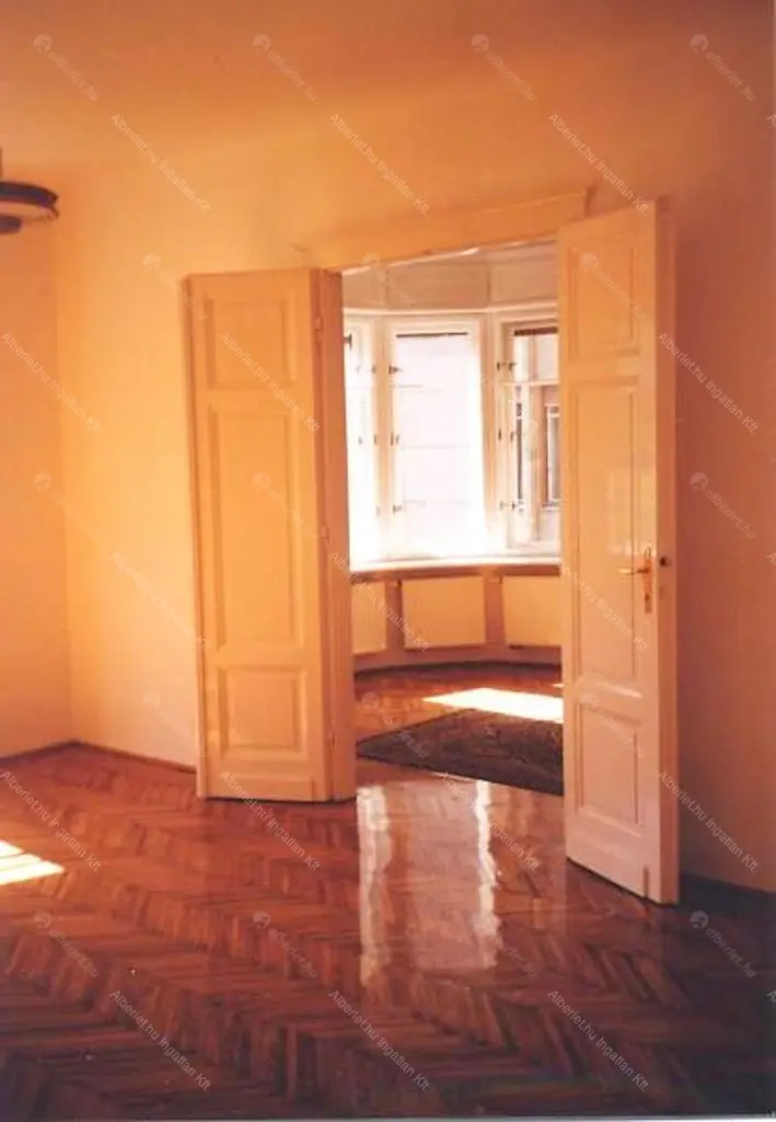 Kiadó albérlet 400000 Ft/hó áron: Budapest, XI. kerület  Vak Bottyán utca. Mérete: 110 nm, 3 szobás | Alberlet.hu - 6678265