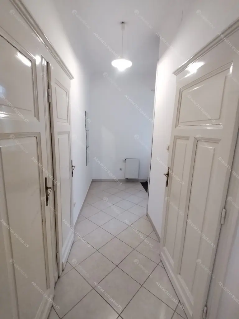 Kiadó albérlet 400000 Ft/hó áron: Budapest, XI. kerület  Vak Bottyán utca. Mérete: 110 nm, 3 szobás | Alberlet.hu - 6708711