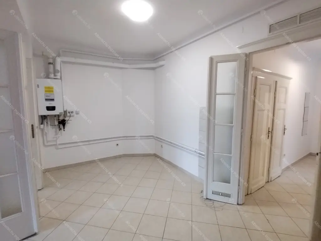 Kiadó albérlet 400000 Ft/hó áron: Budapest, XI. kerület  Vak Bottyán utca. Mérete: 110 nm, 3 szobás | Alberlet.hu - 6758662