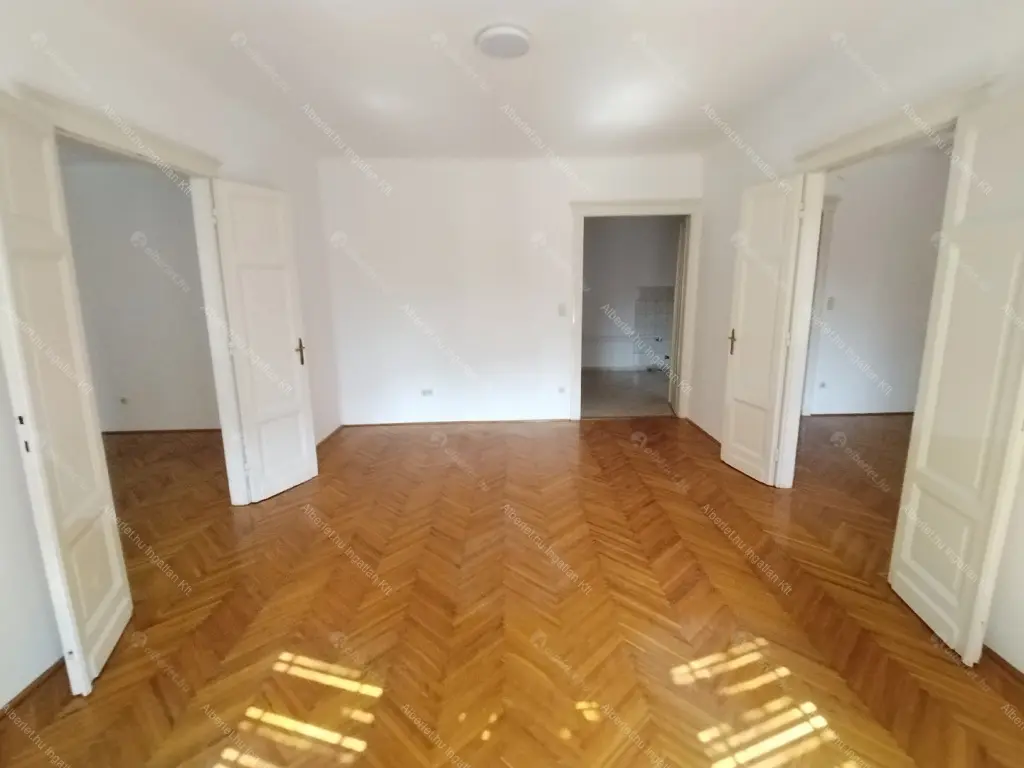 Kiadó albérlet 400000 Ft/hó áron: Budapest, XI. kerület  Vak Bottyán utca. Mérete: 110 nm, 3 szobás | Alberlet.hu - 6773165