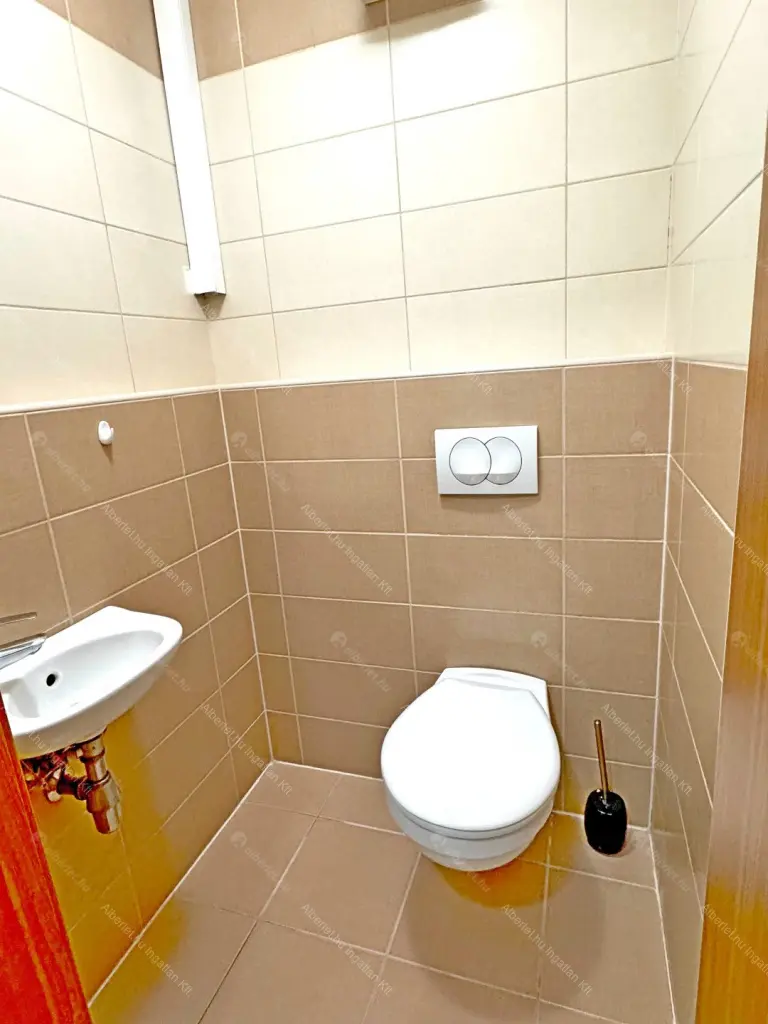 Kiadó albérlet 300000 Ft/hó áron: Budapest, XI. kerület  Váli utca. Mérete: 56 nm, 2 szobás | Alberlet.hu - 6684725