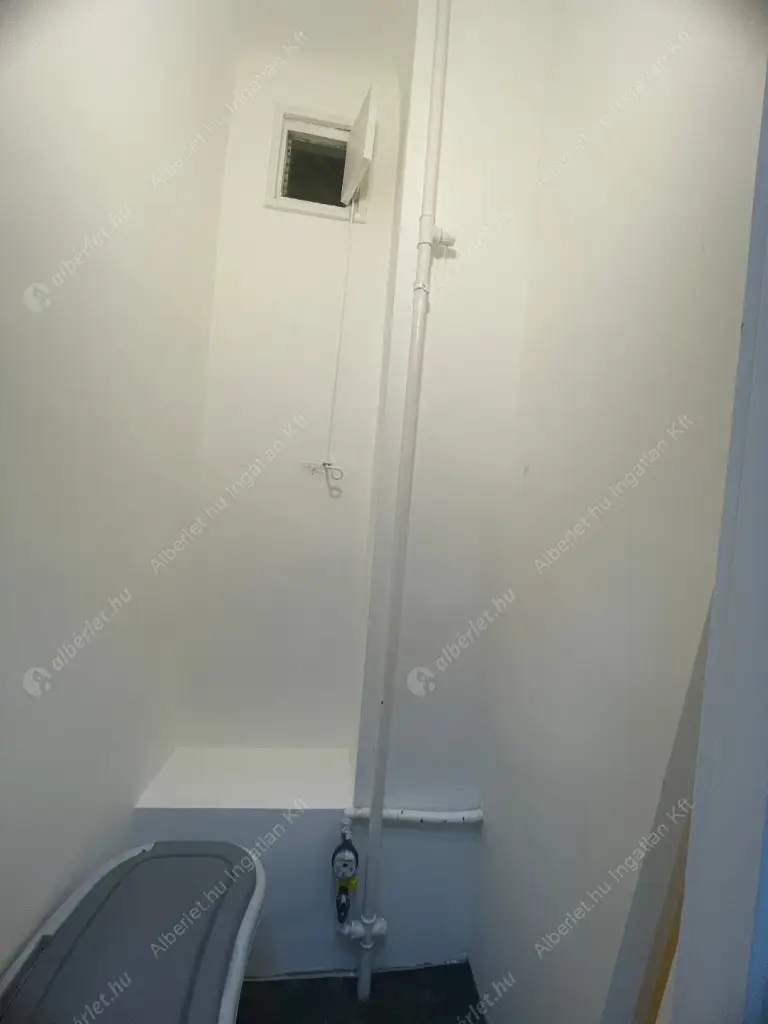 Kiadó albérlet 280000 Ft/hó áron: Budapest, XI. kerület  Villányi út. Mérete: 50 nm, 2 szobás | Alberlet.hu - 6634054