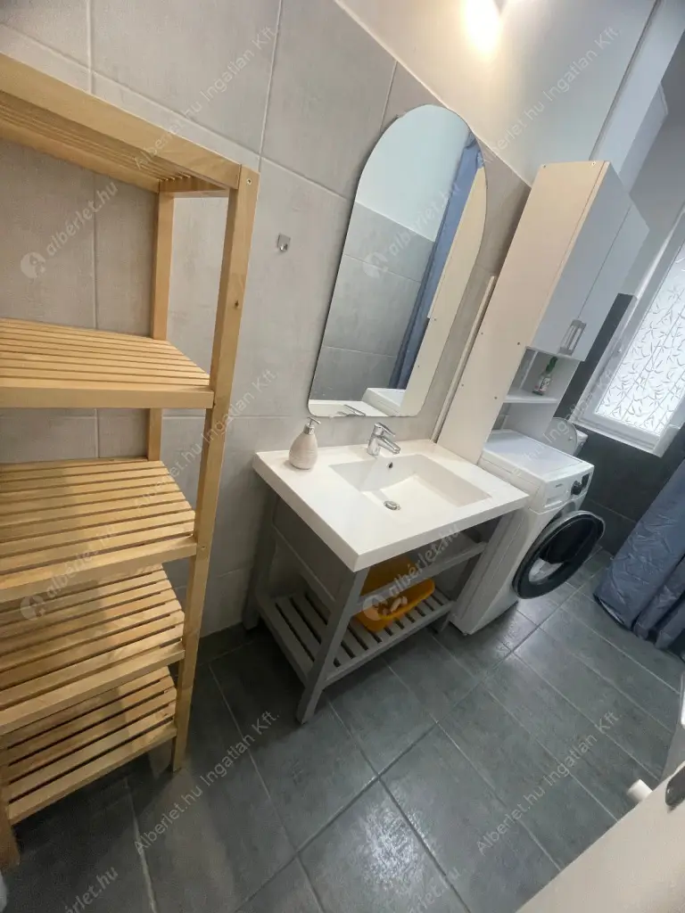 Kiadó albérlet 280000 Ft/hó áron: Budapest, XI. kerület  Villányi út. Mérete: 50 nm, 2 szobás | Alberlet.hu - 6634059