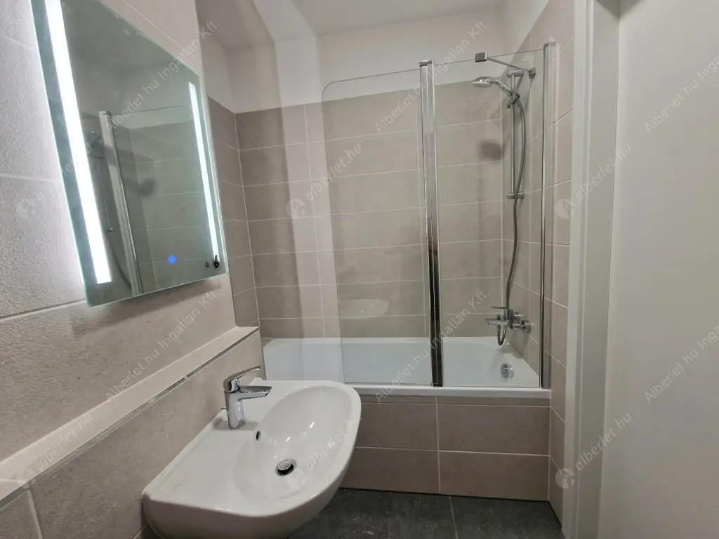 Kiadó albérlet 580000 Ft/hó áron: Budapest, XI. kerület  Virágkertész út. Mérete: 87 nm, 4 szobás | Alberlet.hu - 6581297