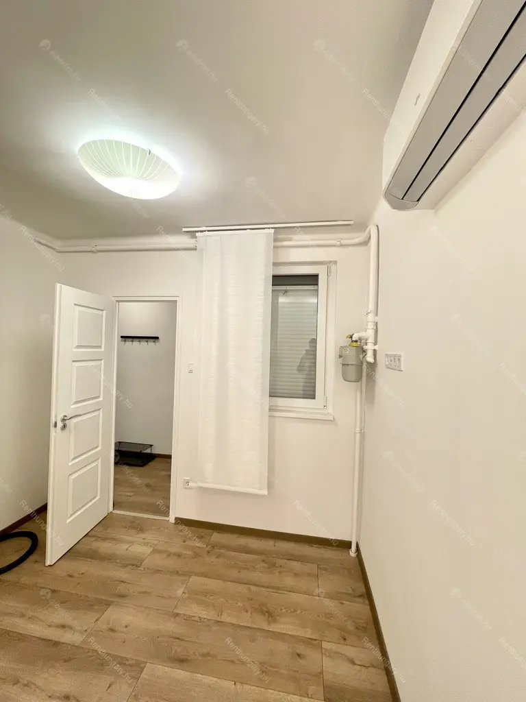 Kiadó albérlet 245000 Ft/hó áron: Budapest, XI. kerület  Zsombolyai utca. Mérete: 40 nm, 1 szobás | Alberlet.hu - 5674274