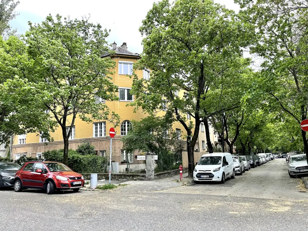 Kiadó albérlet 245000 Ft/hó áron: Budapest, XI. kerület  Zsombolyai utca. Mérete: 40 nm, 1 szobás | Alberlet.hu - 5674287