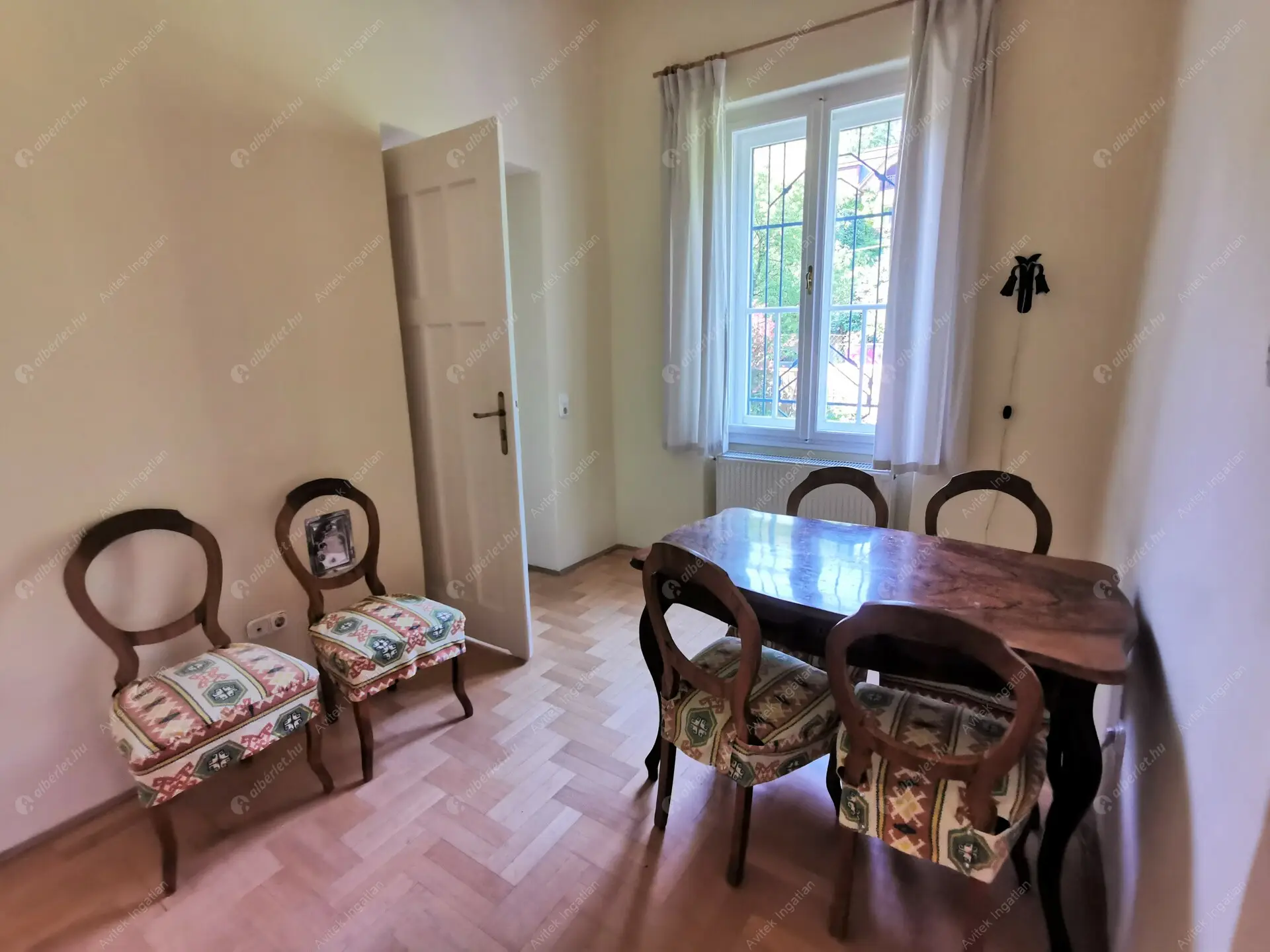 Kiadó albérlet 220000 Ft/hó áron: Budapest, XII. kerület  Alma u. . Mérete: 42 nm, 1 szobás | Alberlet.hu - 6231917