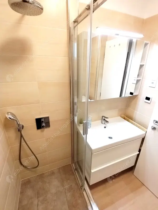 Kiadó albérlet 285000 Ft/hó áron: Budapest, XII. kerület  Bíró utca. Mérete: 56 nm, 1 szobás | Alberlet.hu - 6550981