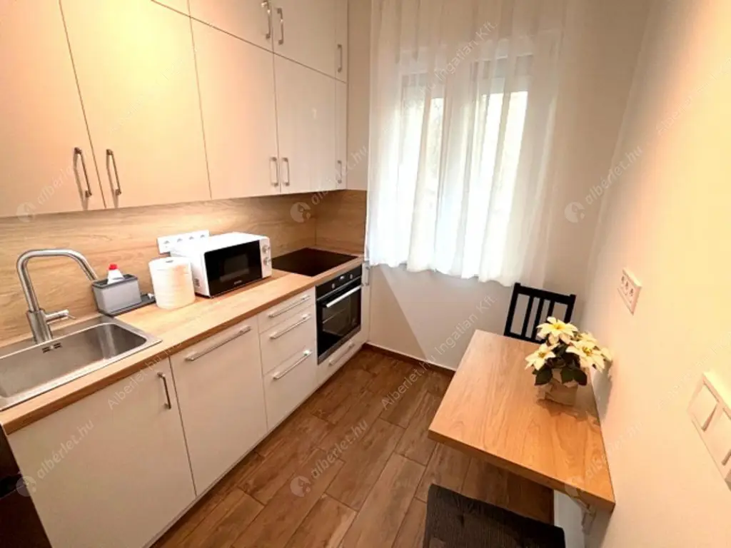 Kiadó albérlet 285000 Ft/hó áron: Budapest, XII. kerület  Bíró utca. Mérete: 56 nm, 1 szobás | Alberlet.hu - 6620096