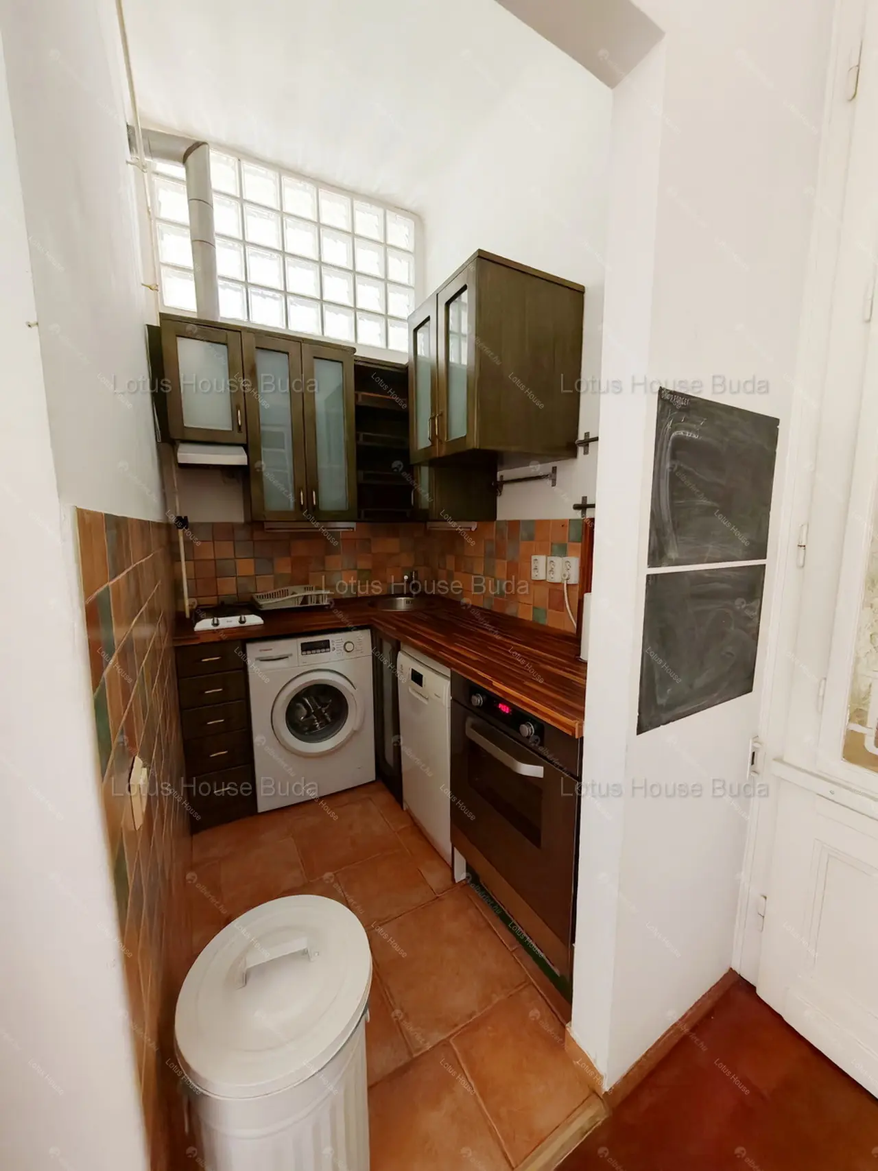 Kiadó albérlet 380000 Ft/hó áron: Budapest, XII. kerület  Böszörményi út. Mérete: 107 nm, 3 szobás | Alberlet.hu - 6667660