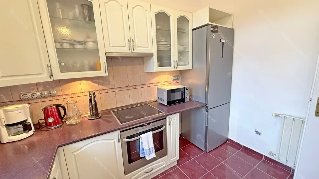 Kiadó albérlet 360000 Ft/hó áron: Budapest, XII. kerület  Böszörményi út. Mérete: 80 nm, 3 szobás | Alberlet.hu - 6645687