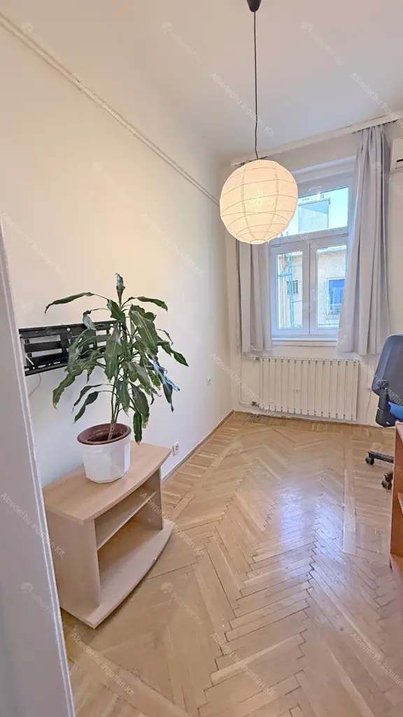 Kiadó albérlet 360000 Ft/hó áron: Budapest, XII. kerület  Böszörményi út. Mérete: 80 nm, 3 szobás | Alberlet.hu - 6645699